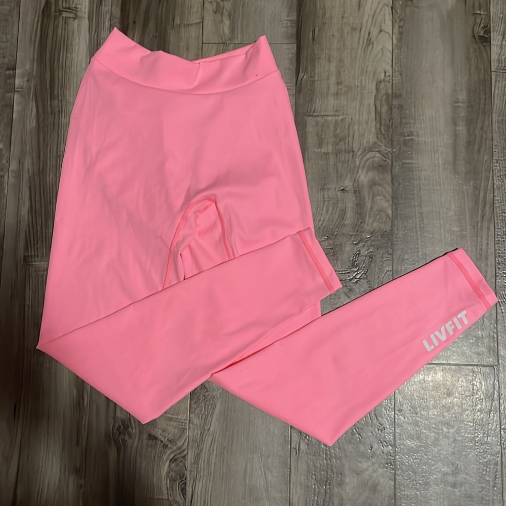 LIVFIT Scrunch Leggings